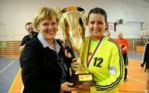 Simona Súlovská s trofejou, foto: archív HK Slavia Partizánske