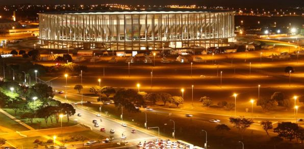 Na snímke pohľad na štadión Nacional de Brasilia Mané Garrinchu  v brazílskom meste Brasilia. (Zdroj: TASR)