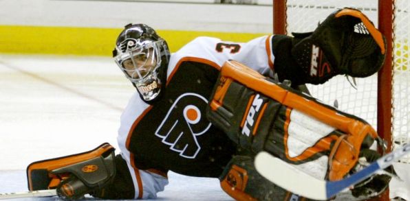 Brankár Philadelphie Flyers Roman Čechmánek (Zdroj: TASR/AP)