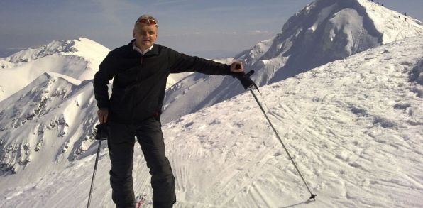 Ján Benčo sa snaží udržiavať v kondícii. Cez zimu si preto vždy nájde čas na lyžovanie. Foto: archív J. Benča