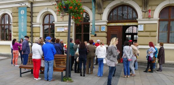 O nevšednú prehliadku bol veľký záujem. Zúčastnilo sa jej asi 40 divákov. 