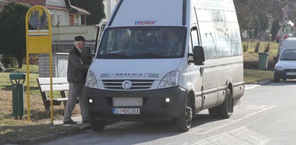 Autobus mestskej hromadnej dopravy v Skalici