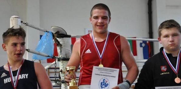 Na snímke v strede Dávid Michálek. Foto: BC RTJ Malacky