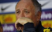 Scolari by mohol zostať na lavičke Brazílie (zdroj: TASR)