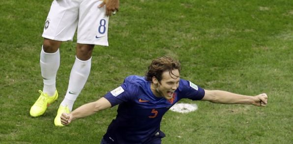 Daley Blind si pripísal premiérový gól v národnom tíme, ktorým zvyšoval už na 0:2. Foto: TASR/ AP